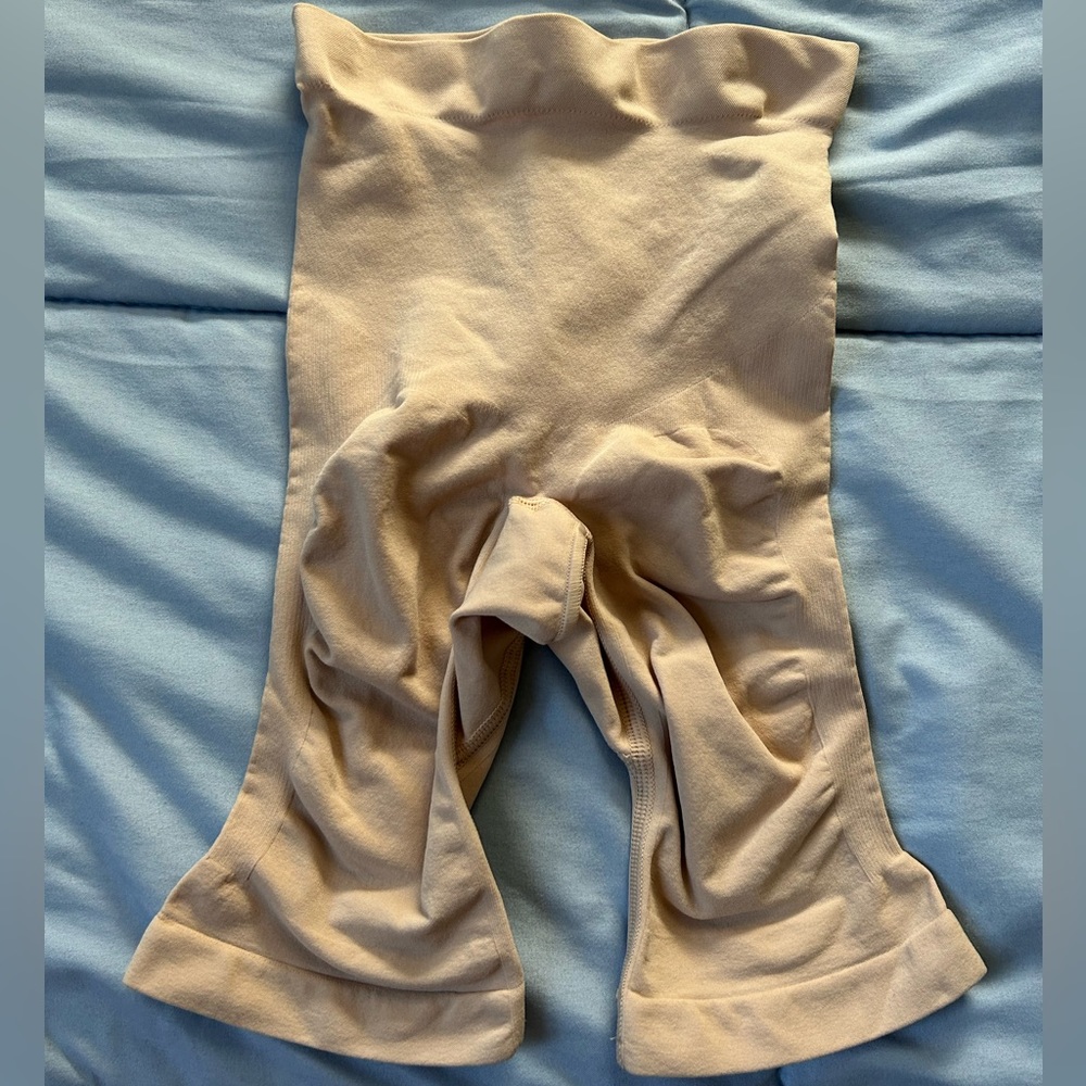 Skims Sculpting Short- S/M